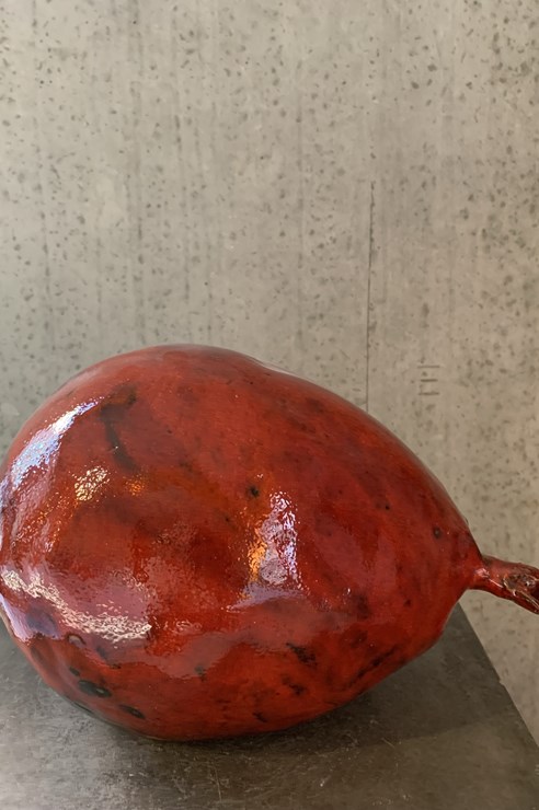 Red ceramic balloon